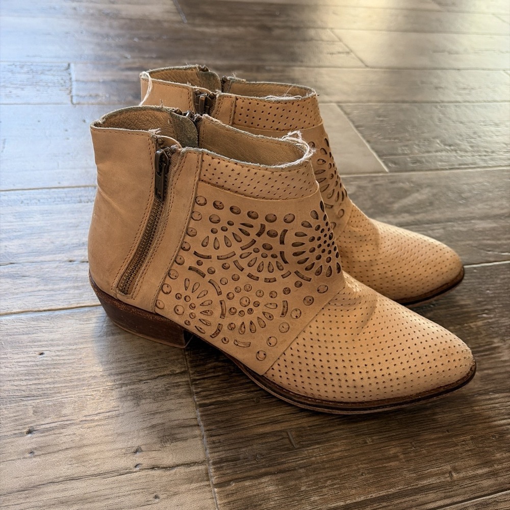 Matisse Raliegh Laser Cut‎ Cream Leather Boho Style Ankle Boots Size 9